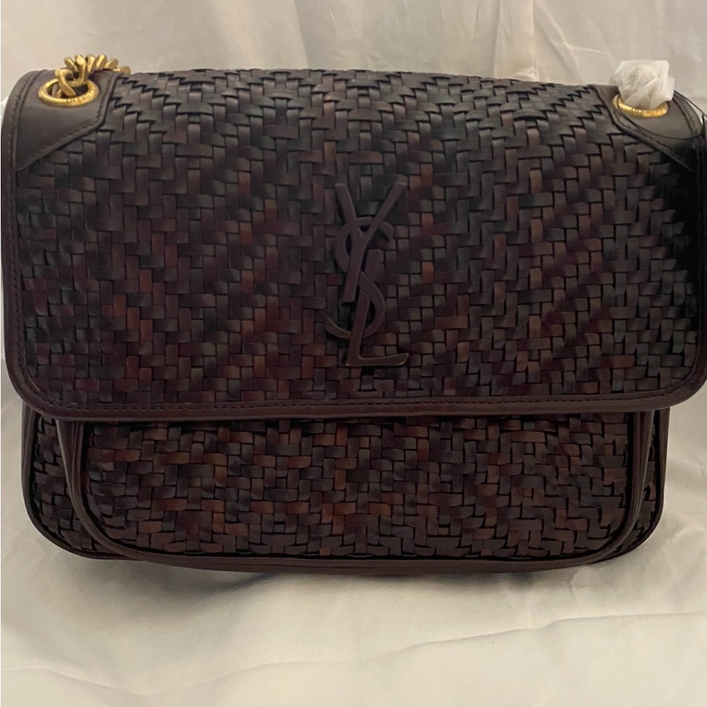 Saint Laurent Shoulder Bag.